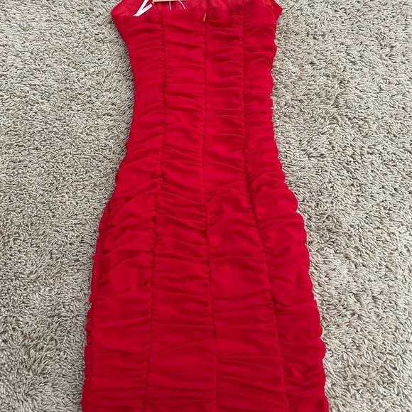 Thatssofetch Red Ruched Bodycon Dress - Picture 2 of 6